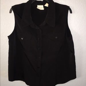 Size XL women’s blouse.
